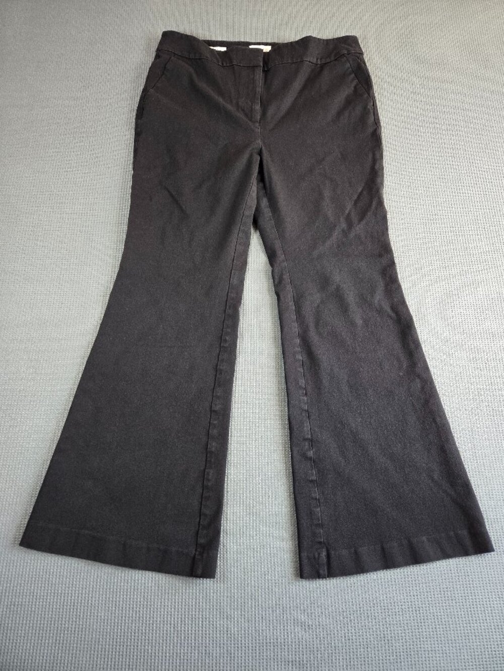 LOFT Outlet Black Flare Dress Pants Size 12 NWOT